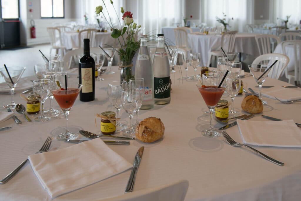 linge vaisselle table fete